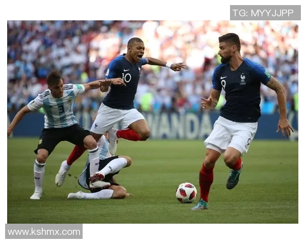 巴黎姆巴佩将在欧洲杯决赛中展现超级之星实力，球迷期待看到他的绝技